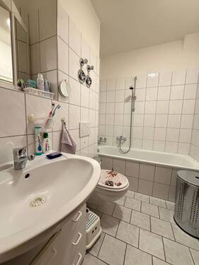 Baumerstraße/ Badezimmer - 