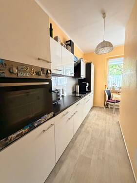 Fröbelstraße Wohnung im EG/ Küche - 7 Zimmer Etagenwohnung in Erfurt