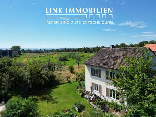 Wir freuen uns auf Ihre Kontaktaufnahme! - 3-Familienhaus mit Traumgrundstück nahe Uni Hohenheim