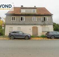 Sanierungsbedürftiges Mehrfamilienhaus mit 8 Wohneinheiten in zentraler Lage von Medebach! - Medebach / Oberschledorn