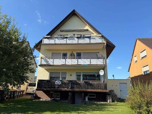 Gartenansicht - Geräumige Dachgeschosswohnung mit zusätzlichem Hobbyraum im Spitzboden!