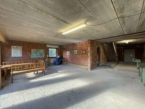 Wohnen Ansicht 2 - Einfamilienhaus mit 315,30 m² in Obermichelbach zum Kaufen