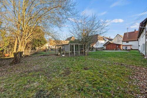 Blick auf das Grundstück - 