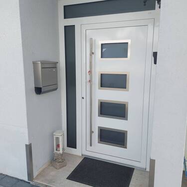 Der Eingang - 2 Zimmer Etagenwohnung zur Miete in Bad Rappenau