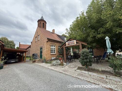 Ansicht vorn - 8 Zimmer Mehrfamilienhaus, Wohnhaus in Luckau