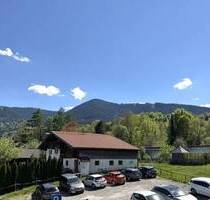 Bad Kohlgrub - helle Wohnung mit zwei Balkonen und Bergblick