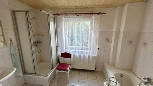 Badezimmer Obergeschoss - 