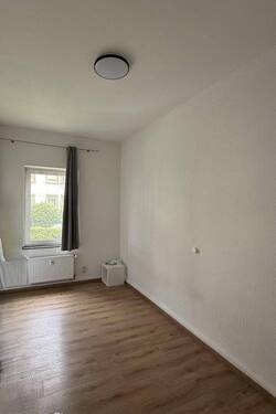 Zimmer 3 - 