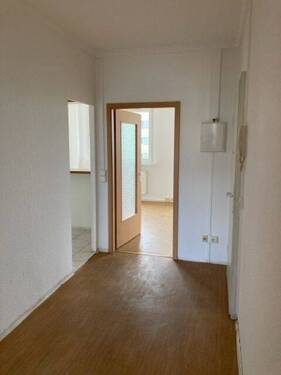 Flurbereich - 3 Zimmer Etagenwohnung in Dessau-Roßlau