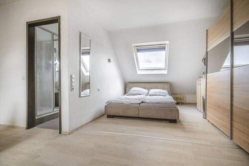 Schlafzimmer DG/WE 2 - 