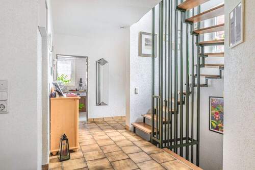 Treppenhaus EG/ WE 1 - 