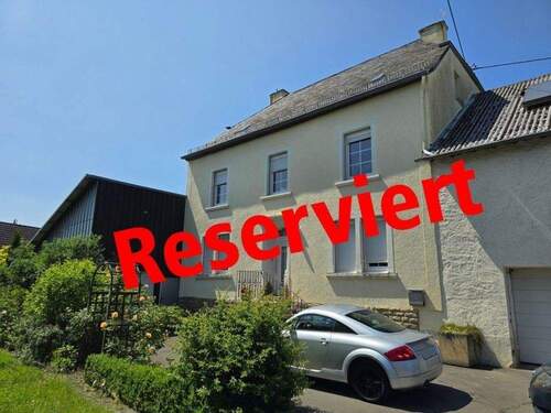 Reserviert - Renovierter Hof - Wohnhaus mit Scheune und herrlichem Grundstück!