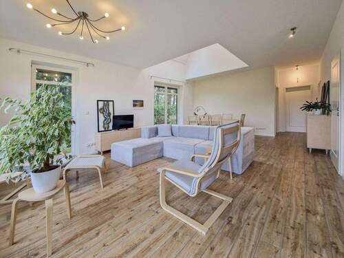 Wohn- und Essbereich im EG - 4 Zimmer Einfamilienhaus in Schenefeld