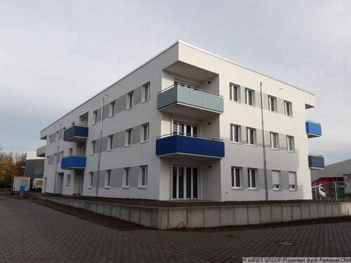 1B - A4RES - 2 Raumwohnung mit Balkon sucht liebevollen Nachmieter