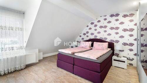 1. OG Schlafzimmer 2 1 - 