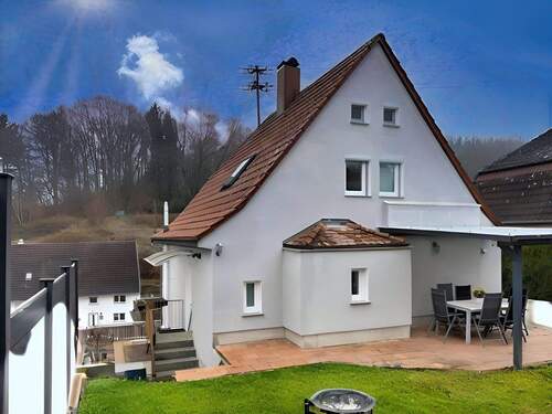 Außenansicht Gartenbereich - 5 Zimmer Einfamilienhaus in Erolzheim