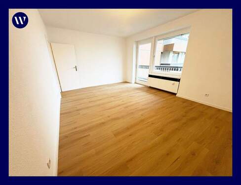 helles Wohnen - Neues Familien-Zuhause! Modernisierte 4 Zimmer mit Umlaufbalkon, neues Bad, neuer Boden, Gäste-WC