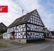 Denkmalgeschütztes Schmuckstück mit Garten und Werkstatt - Siegen Meiswinkel