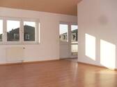 Wohnbereich - 2 Zimmer Etagenwohnung zur Miete in Dresden