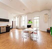 Helle und gemütliche 3-Zimmer-Wohnung mit Balkon nahe Wühlischplatz - Berlin Friedrichshain