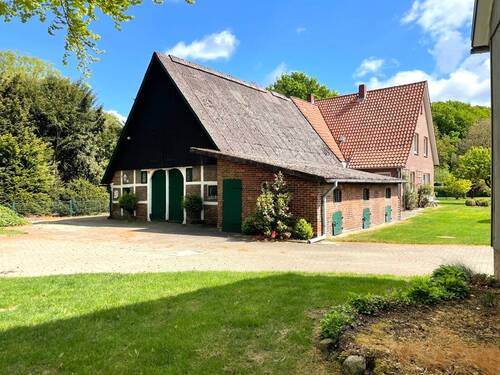 Außenansicht - - RESERVIERT - !!! EFH mit Bauernhaus in guter Lage in Apensen - Altbestand mit Neubauoption für EFH oder Doppelhaus