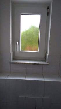 Gäste WC im EG Fenster - 
