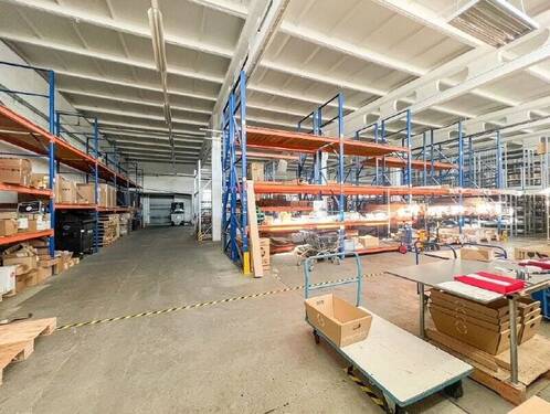 Innenansicht Halle 1 - Eigennutzer aufgepasst! Modernisierte Halle mit Erweiterungspotential in Kamenz zum Kauf!