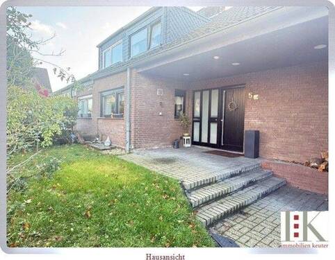 Hausansicht - Familienfreundlich! Ruhige Lage im #Edelsteinviertel in Kaarst-Holzbüttgen!