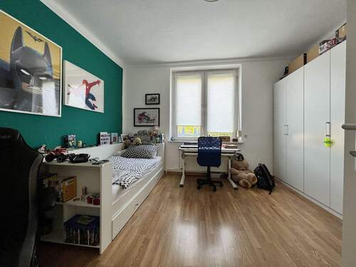 Erdgeschoss: Schlafzimmer - 