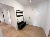Eingangsbereich - 3 Zimmer Etagenwohnung zur Miete in Chemnitz
