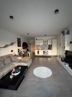 Wohnzimmer und Küche - 