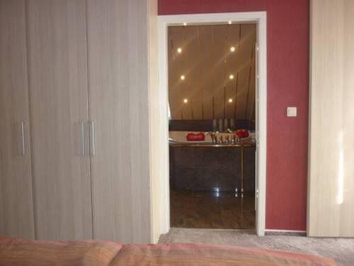 Zugang zum Bad u. Sauna - 