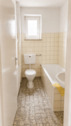 Badezimmer mit Fester - 