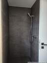 Bad mit Dusche - 