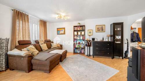 Wohnzimmer 2 - 4 Zimmer Etagenwohnung in Schwieberdingen