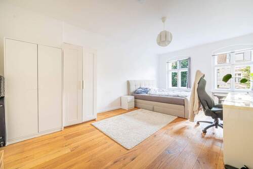 Schlafzimmer - 4 Zimmer Etagenwohnung in Berlin