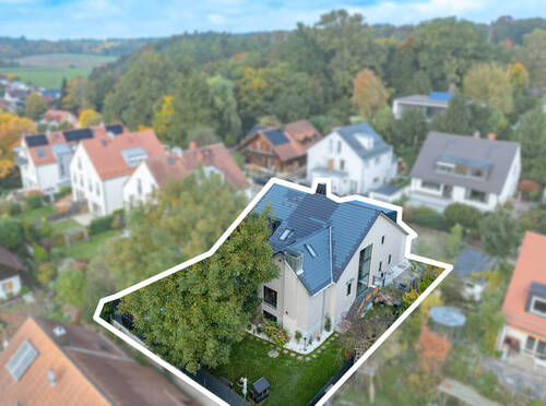 Drohnenaufnahme - 7 Zimmer Einfamilienhaus in Freising