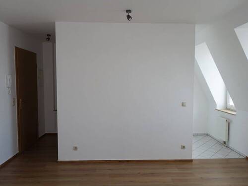 Bild4 - Etagenwohnung mit 30,00 m² in Riesa zur Miete