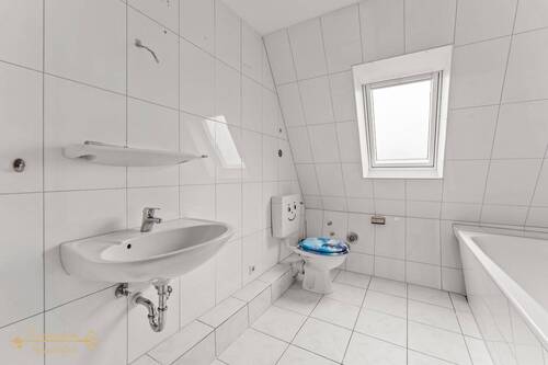 Badezimmer Dachgeschoss - 