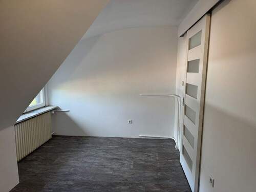 Zimmer 2 Dachgeschoss - 