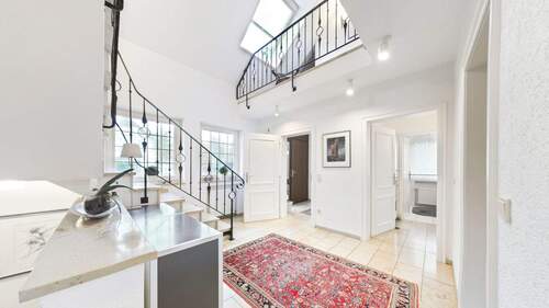 Flur EG - 7 Zimmer Einfamilienhaus in Lengerich