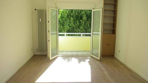 Schlafzimmer mit Balkon - 