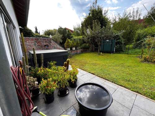 Aussicht in den Garten - 