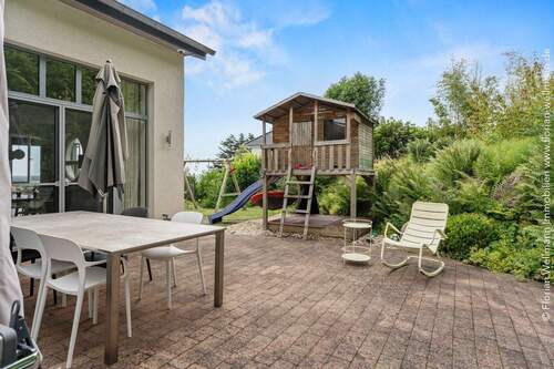 62,66 m² große Südterrasse mit herrlichem Ausblick und viel Privatsphäre - 