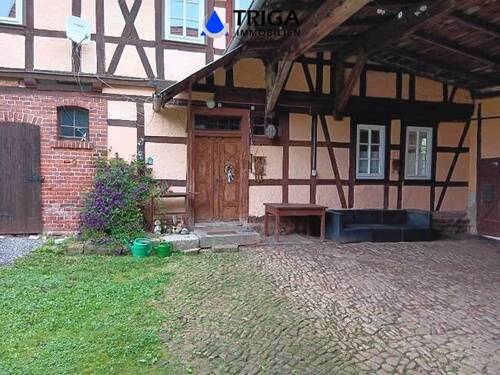 Eingang zum Haus - 9 Zimmer Einfamilienhaus zum Kaufen in Bleicherode Friedrichsthal