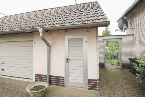 kleine Garage mit Nebenraum - 