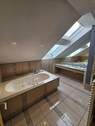 Masterbad mit Wanne und Dusche - 