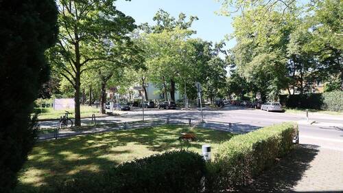 Straße vor dem Gebäude - Etagenwohnung mit 142,00 m&sup2; in Berlin zum Kaufen