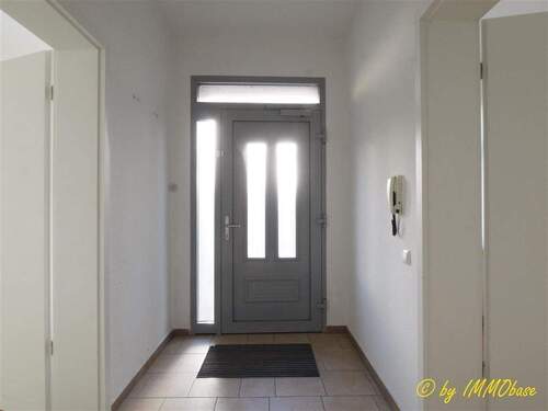 Wohnungseingang - 3 Zimmer Etagenwohnung zur Miete in Hainichen