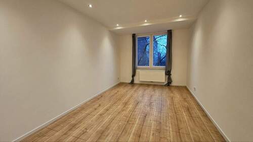 Schlafzimmer - 3 Zimmer Etagenwohnung in Düsseldorf